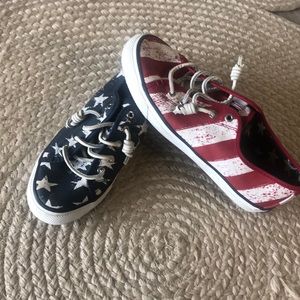 American flag USA Sperry’s